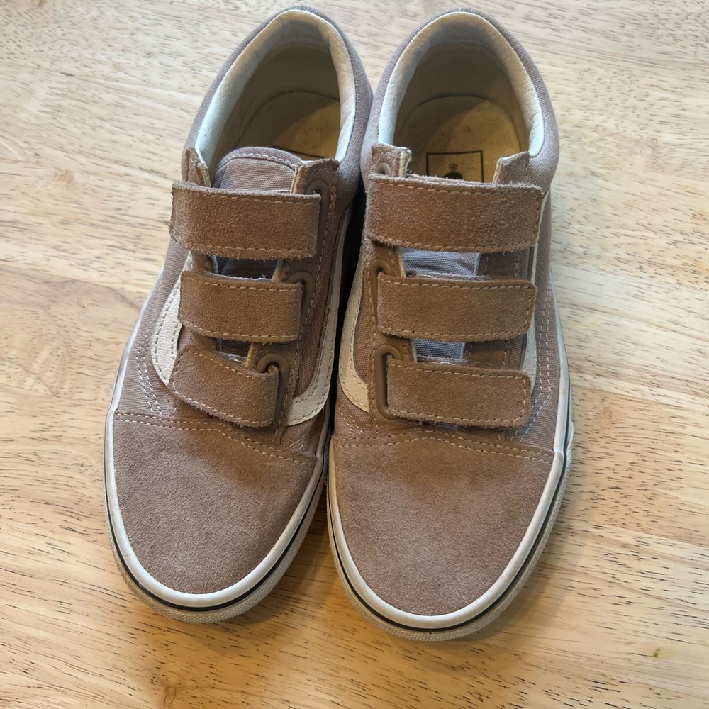 Vans Suede pink low tops